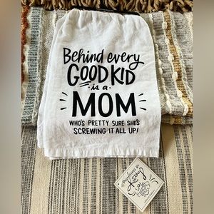 Primitives by Kathy Dishtowel - NWT